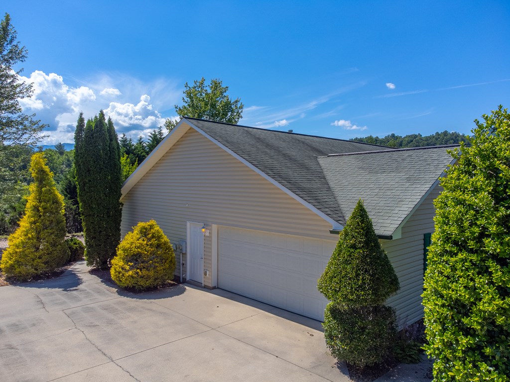 157 WEst Coventry Dr