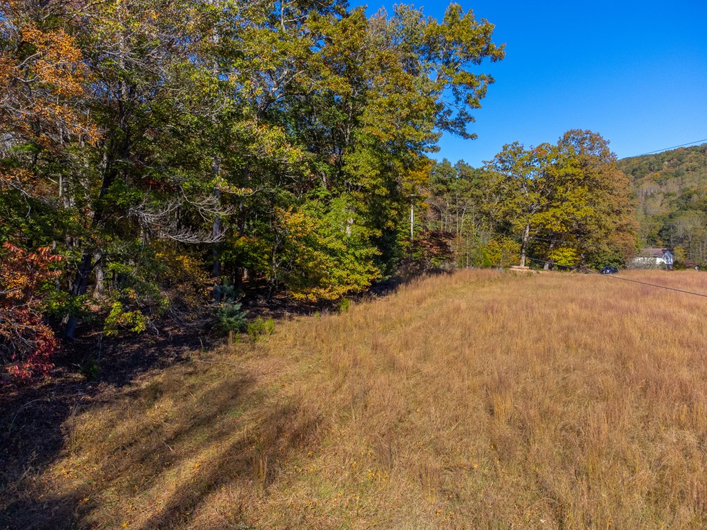 832 Lakey Creek Road