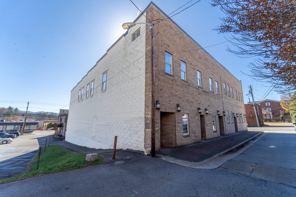 9 Stewart St