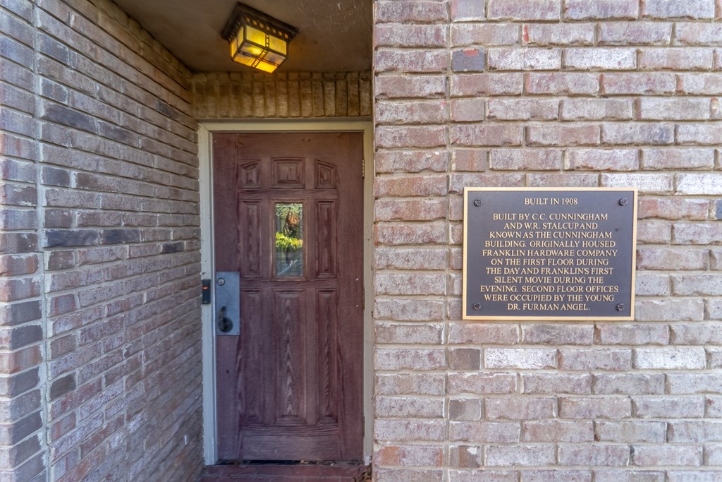 9 Stewart St