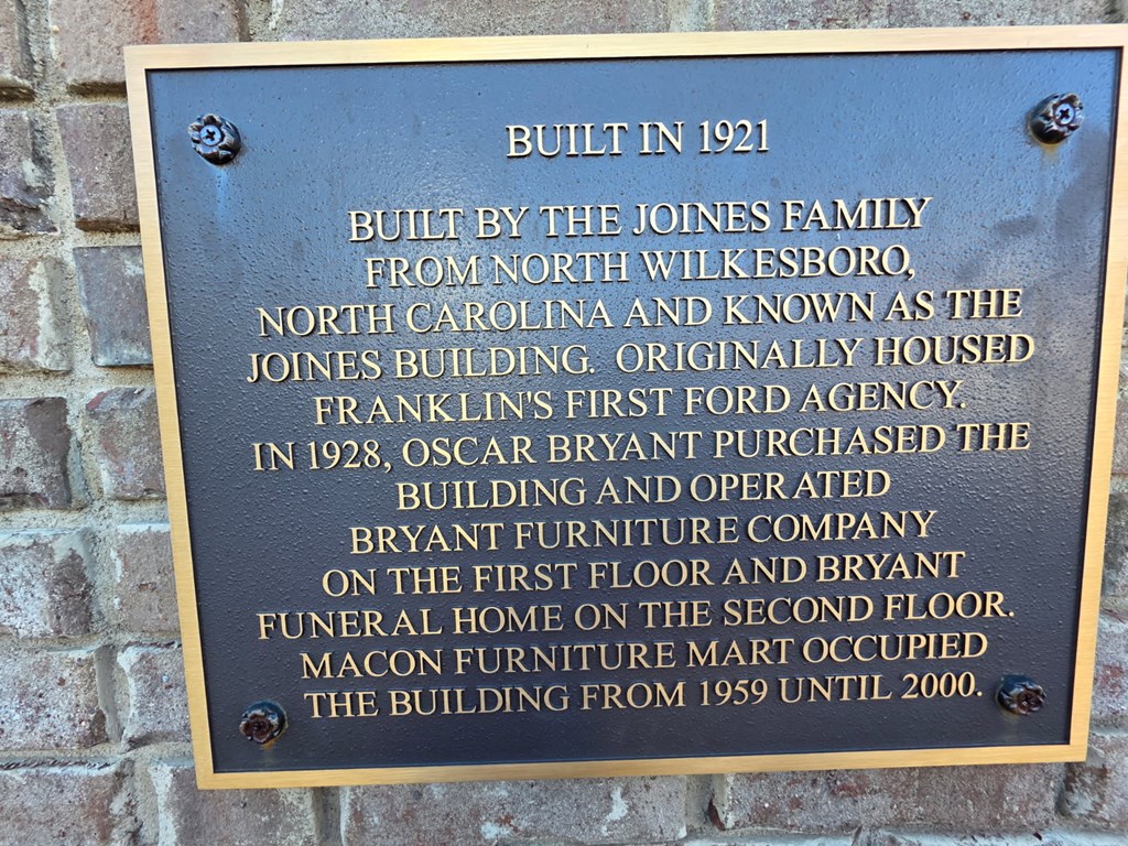 9 Stewart St