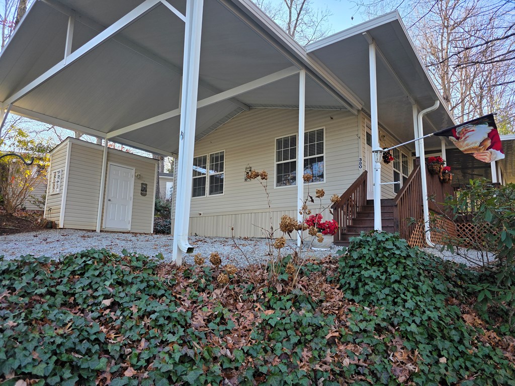 380 Country Woods Drive