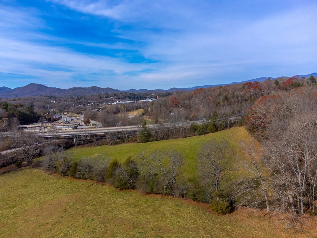 00 Belleview Rd