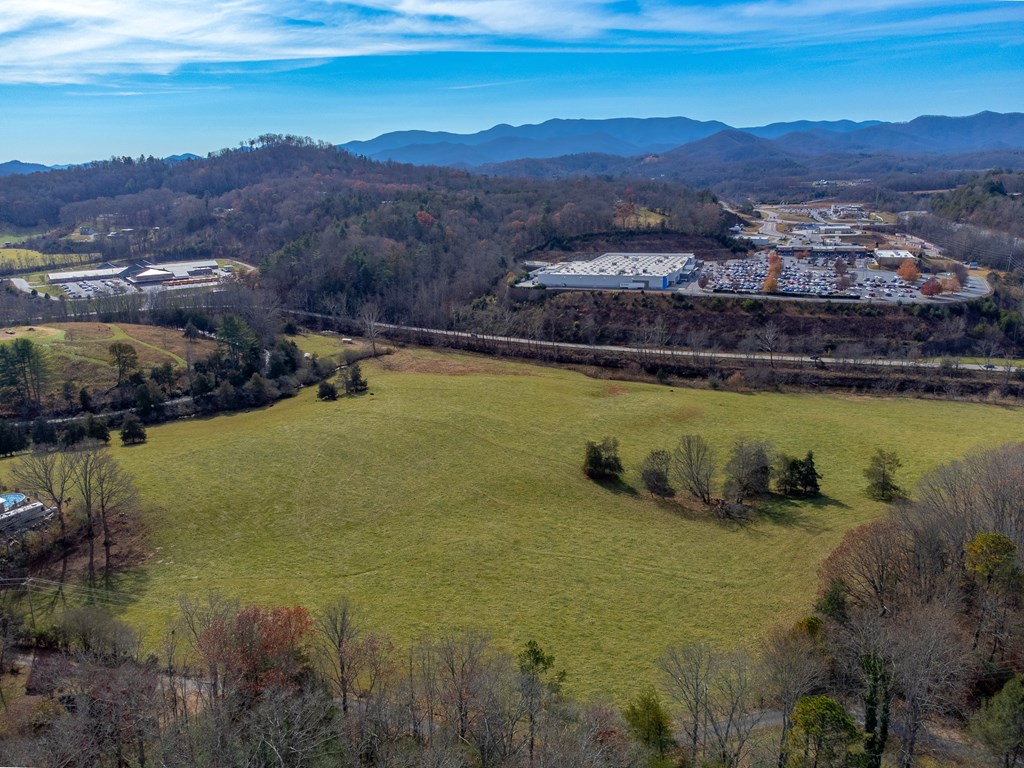 00 Belleview Rd
