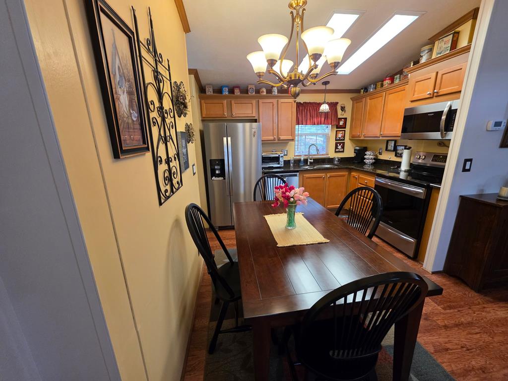 338 Country Woods