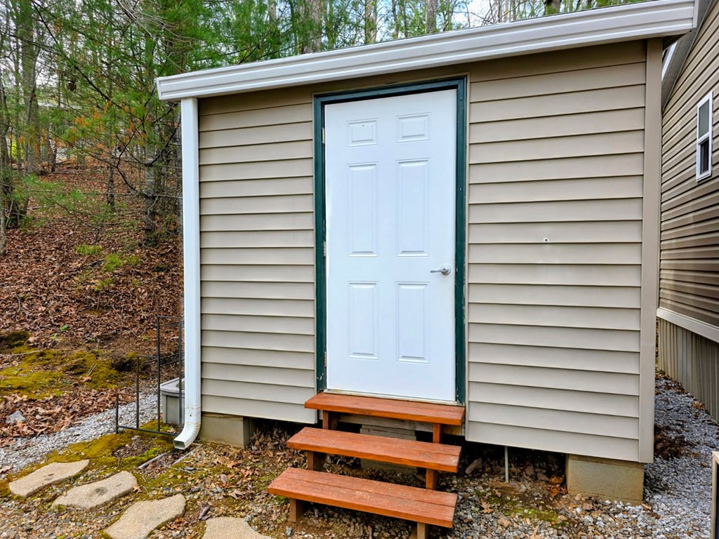 338 Country Woods
