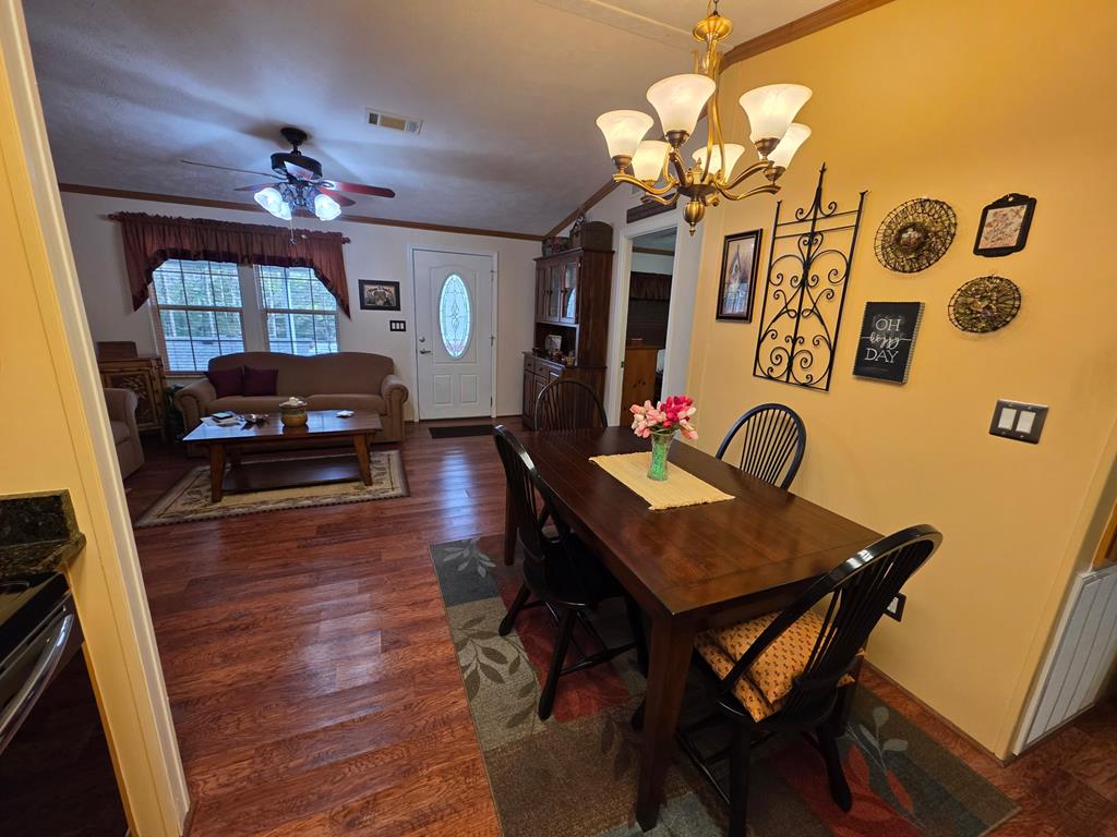 338 Country Woods