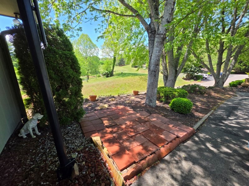 62C Mint Lake Court East