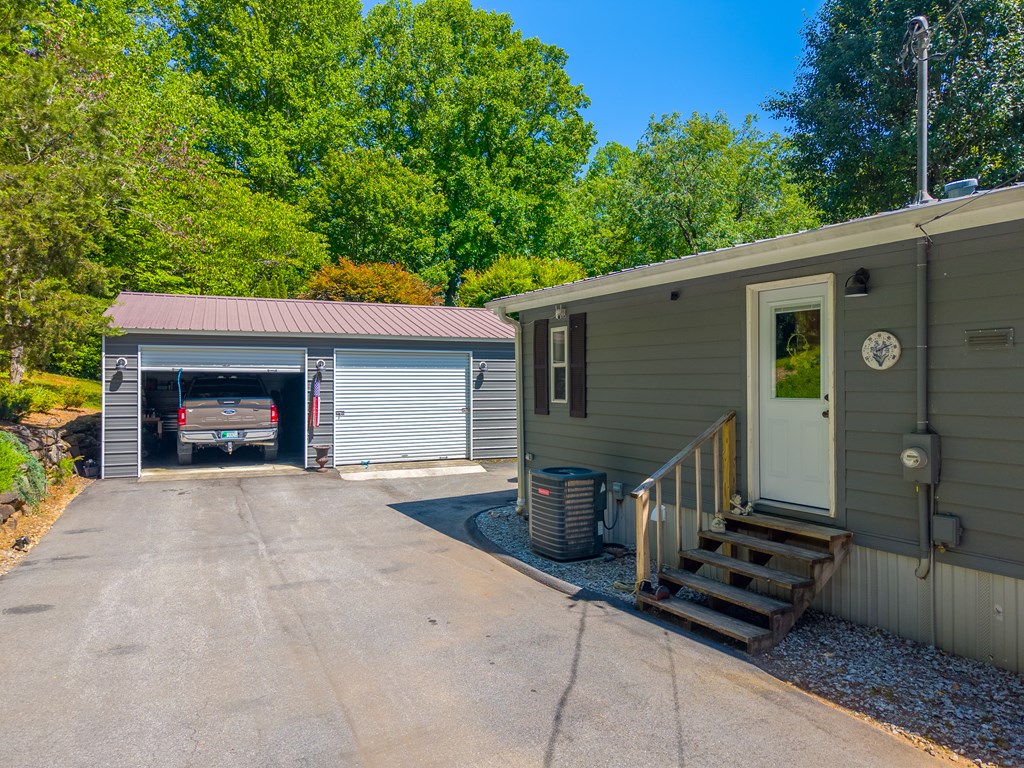 124 Spring Valley Lane