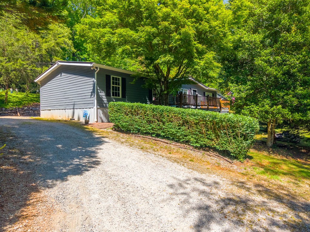 124 Spring Valley Lane
