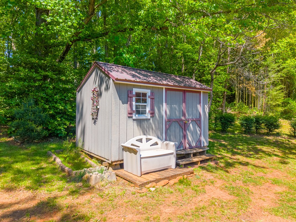 124 Spring Valley Lane