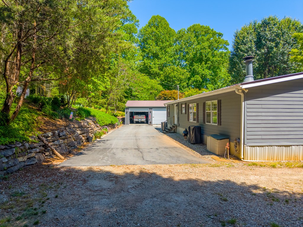 124 Spring Valley Lane