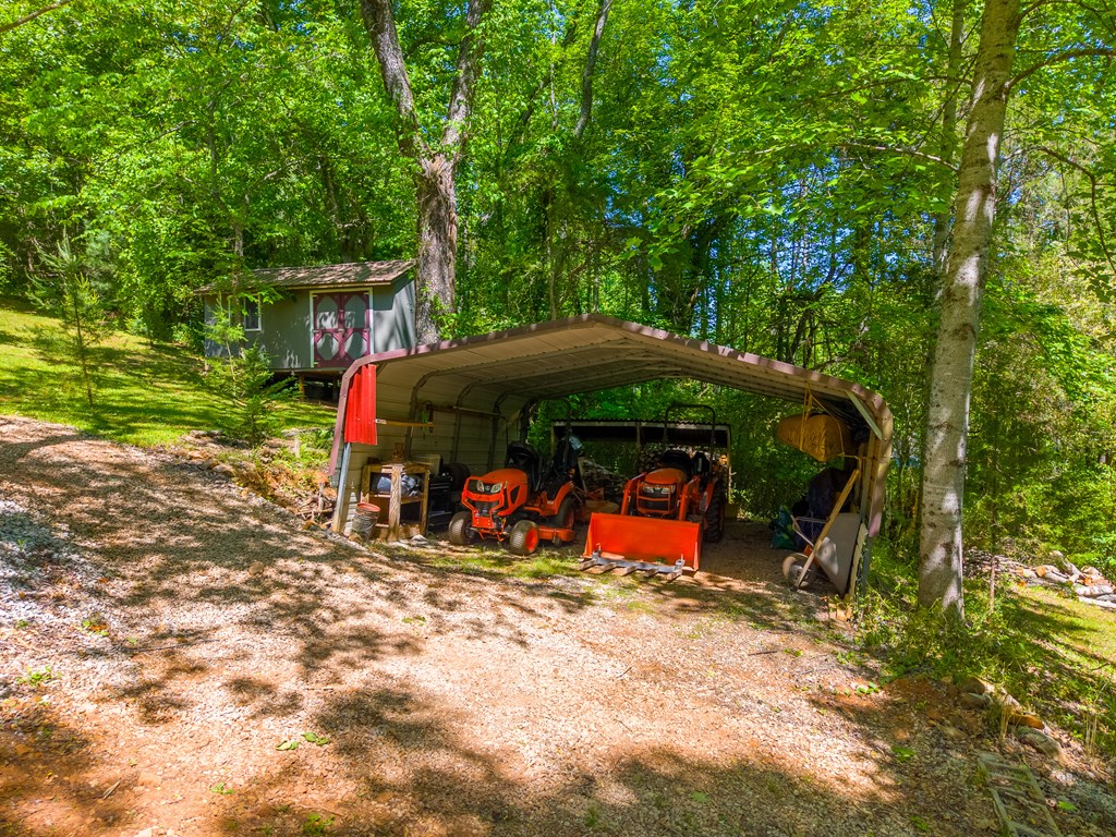 124 Spring Valley Lane
