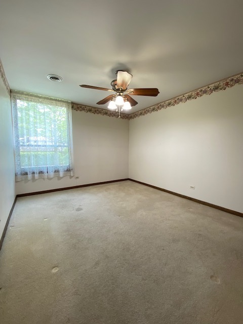111 E Cossitt Avenue Unit: 103