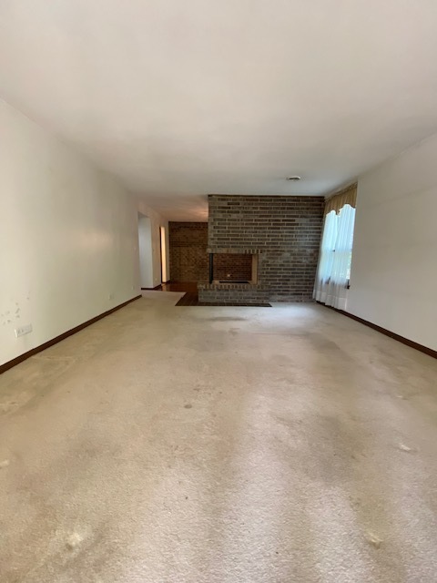 111 E Cossitt Avenue Unit: 103
