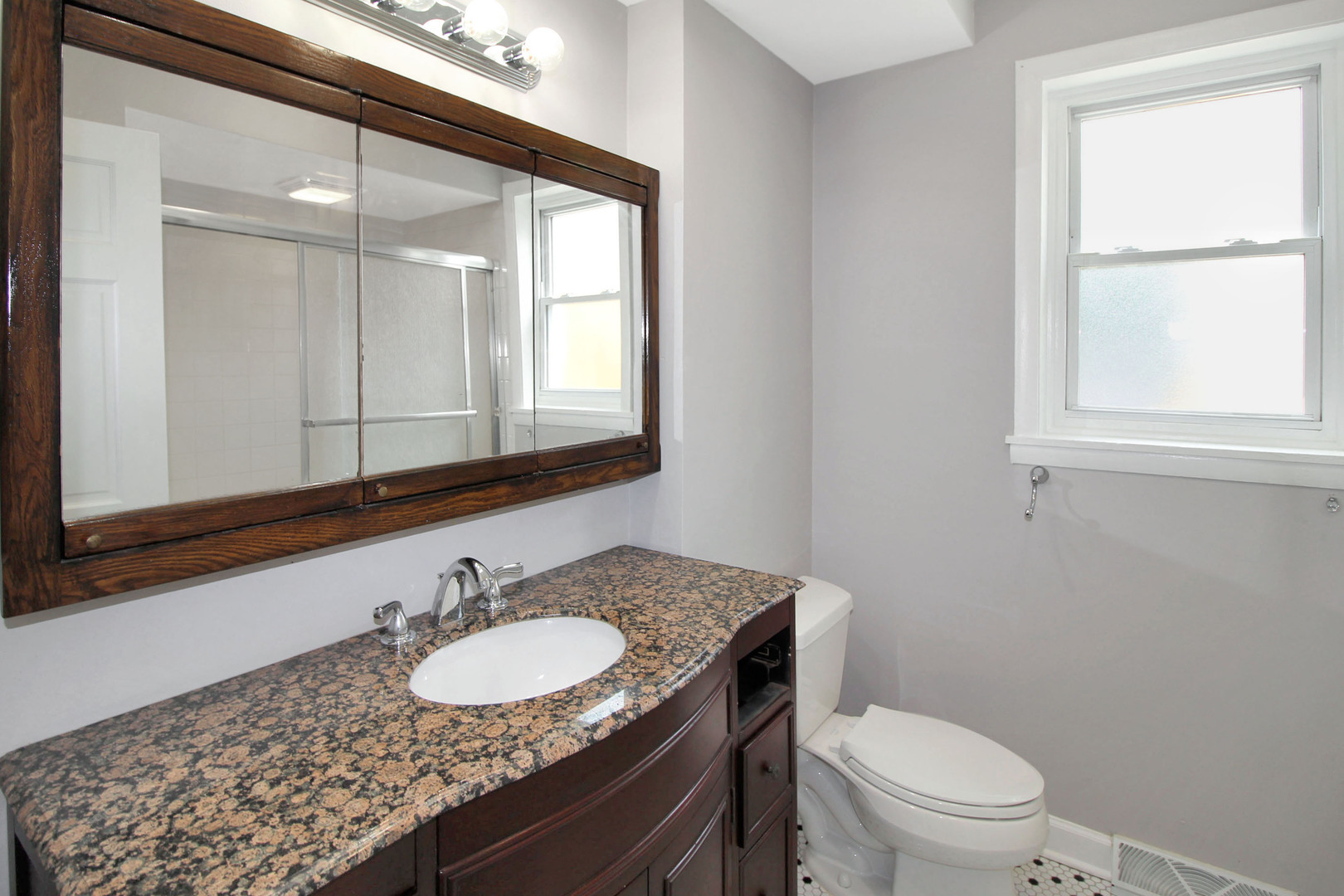 516 Crescent Street Unit: 1