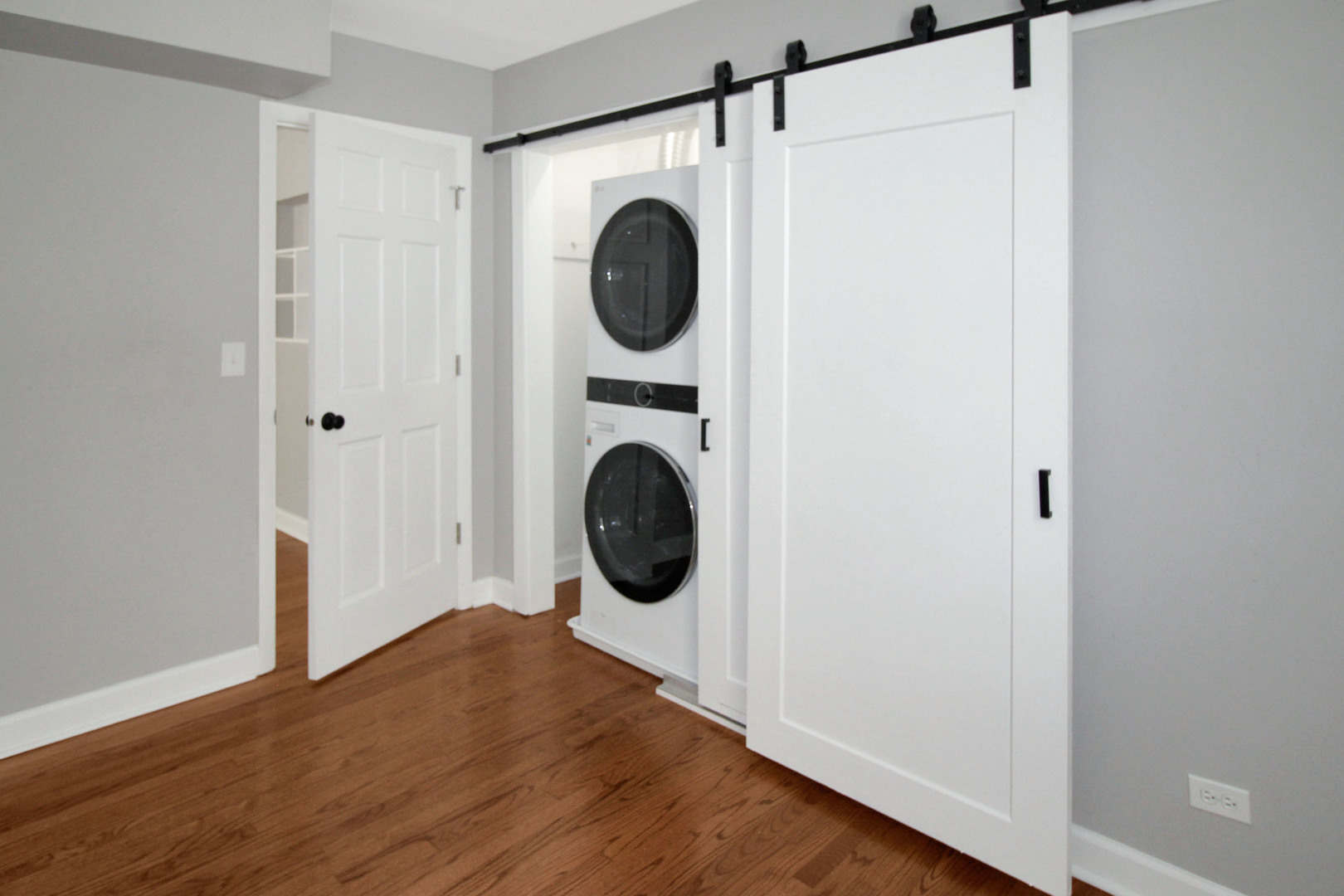 516 Crescent Street Unit: 1
