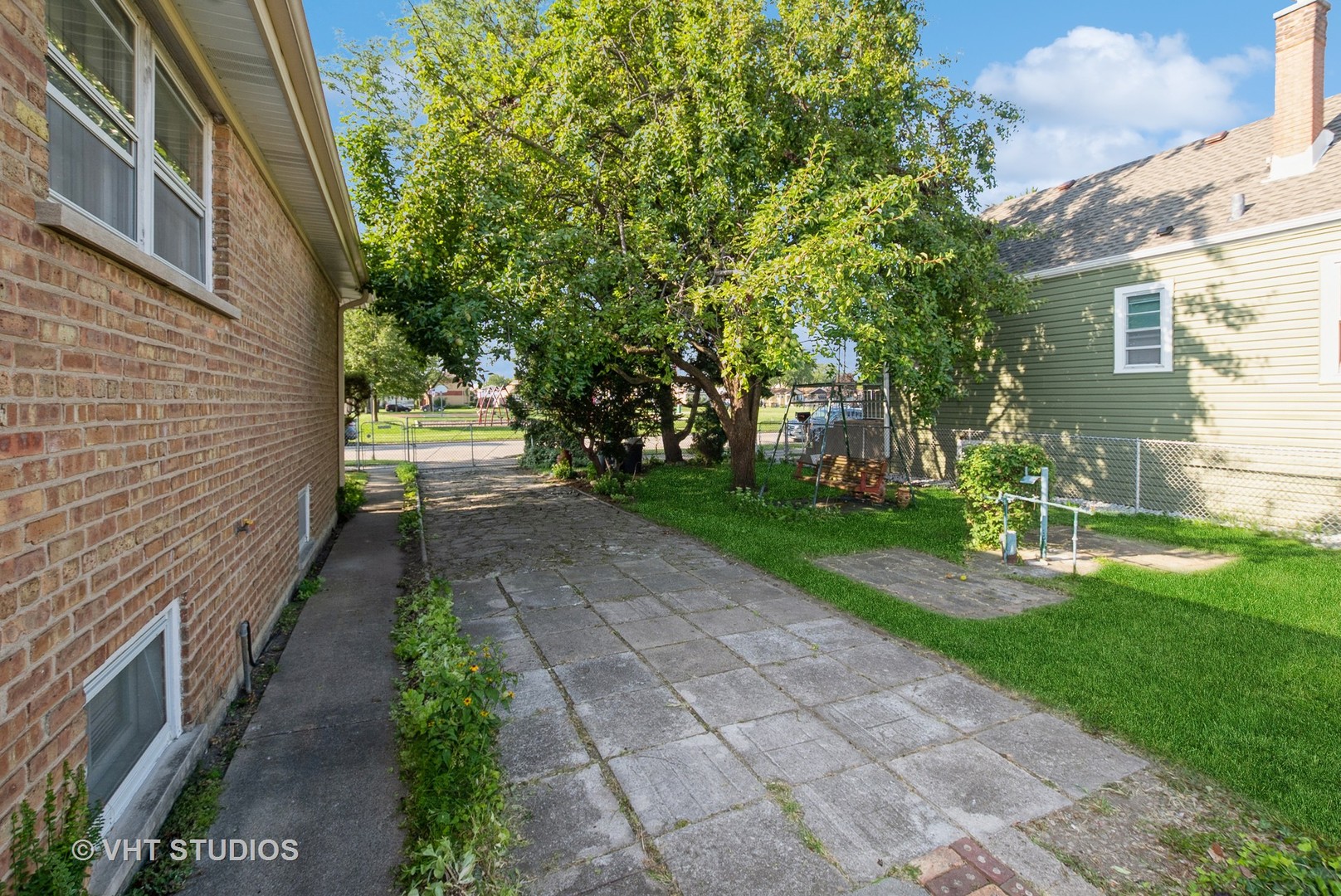 7226 W 60TH Place