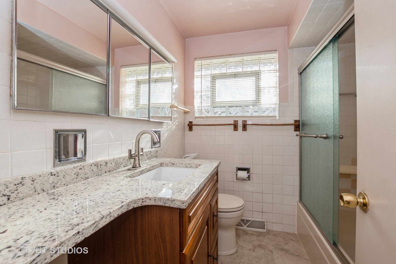7226 W 60TH Place