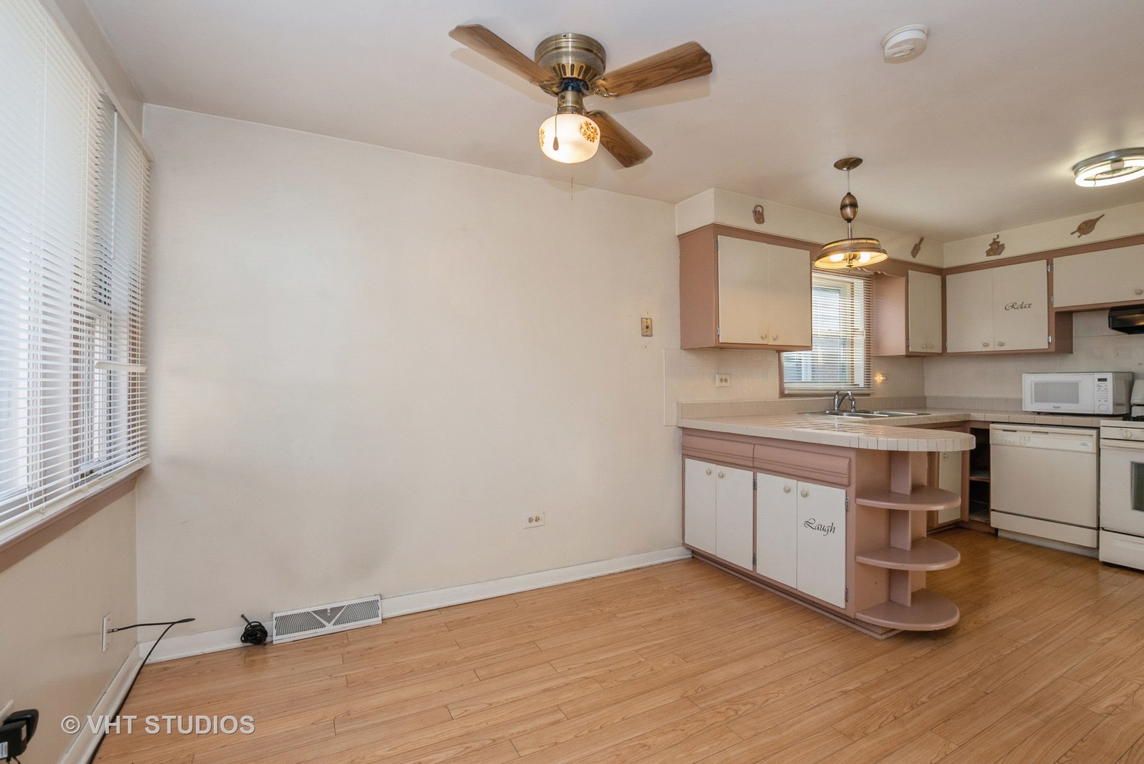 7226 W 60TH Place