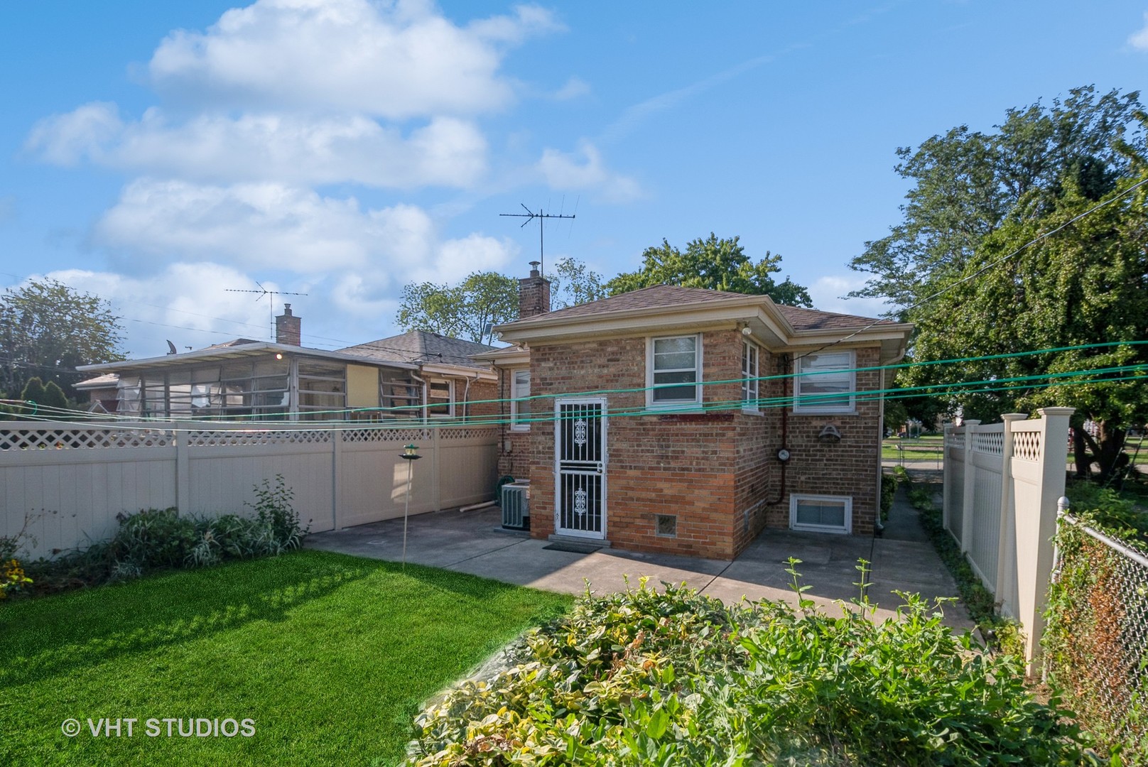 7226 W 60TH Place