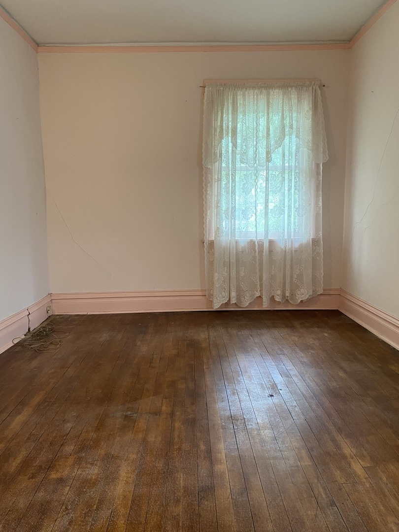 235 N Catherine Avenue
