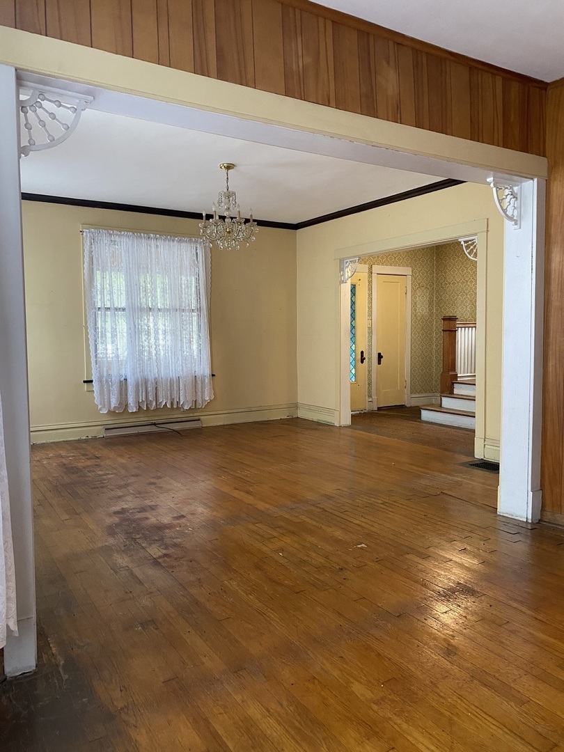 235 N Catherine Avenue