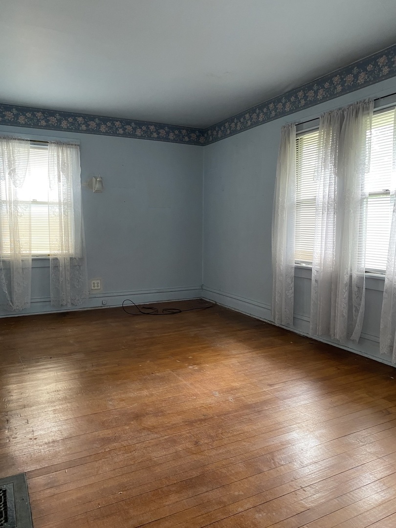 235 N Catherine Avenue