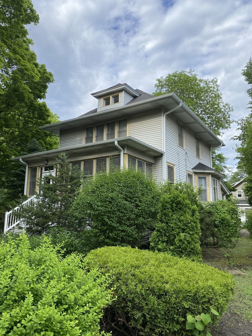 235 N Catherine Avenue