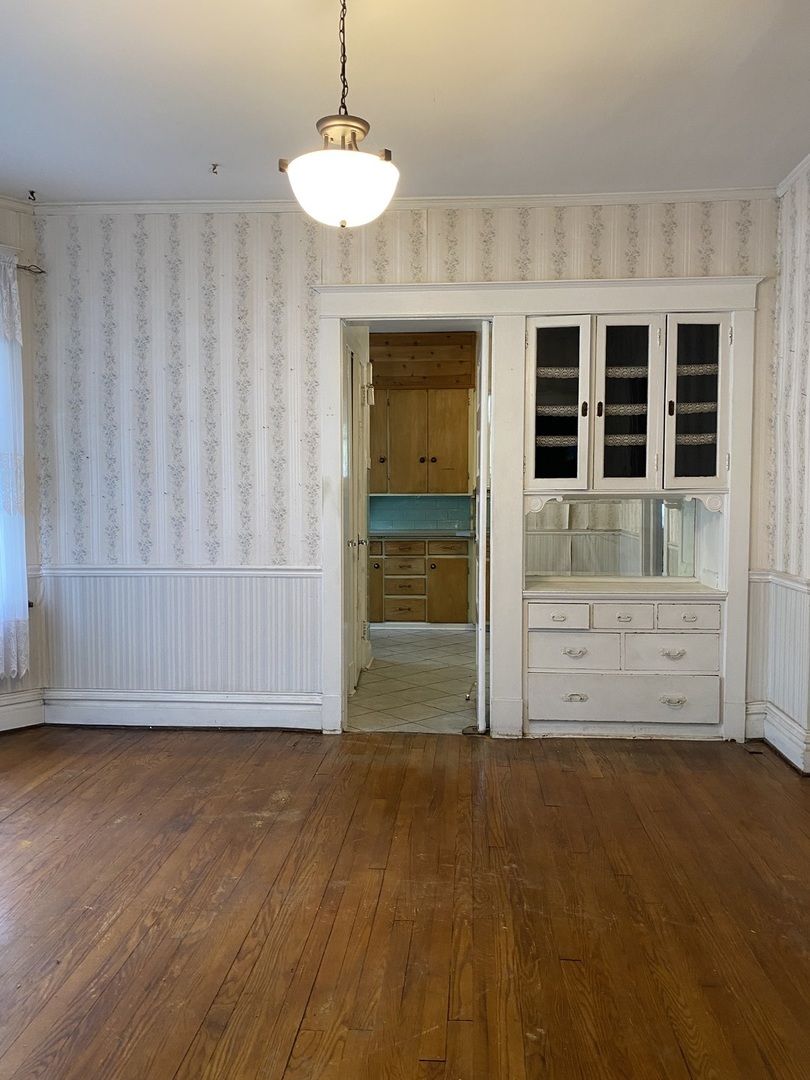 235 N Catherine Avenue