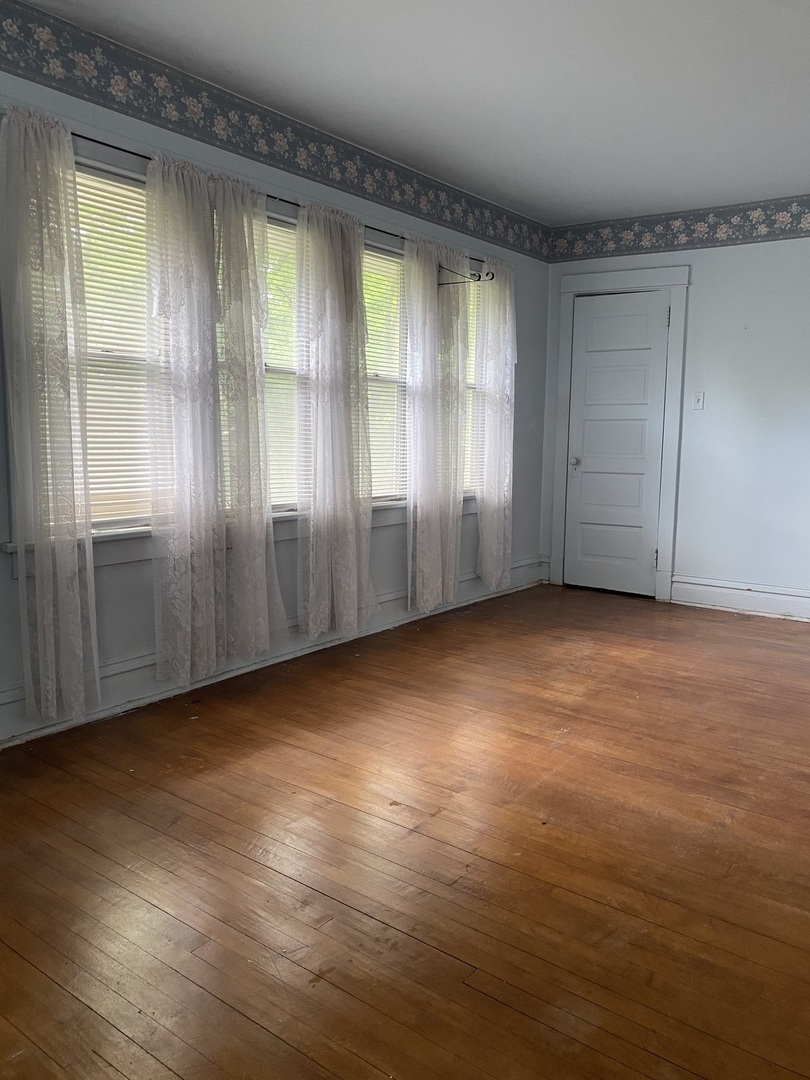 235 N Catherine Avenue