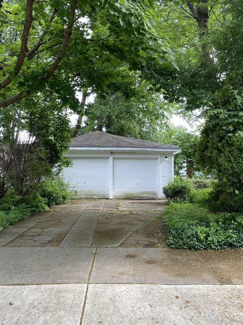 235 N Catherine Avenue