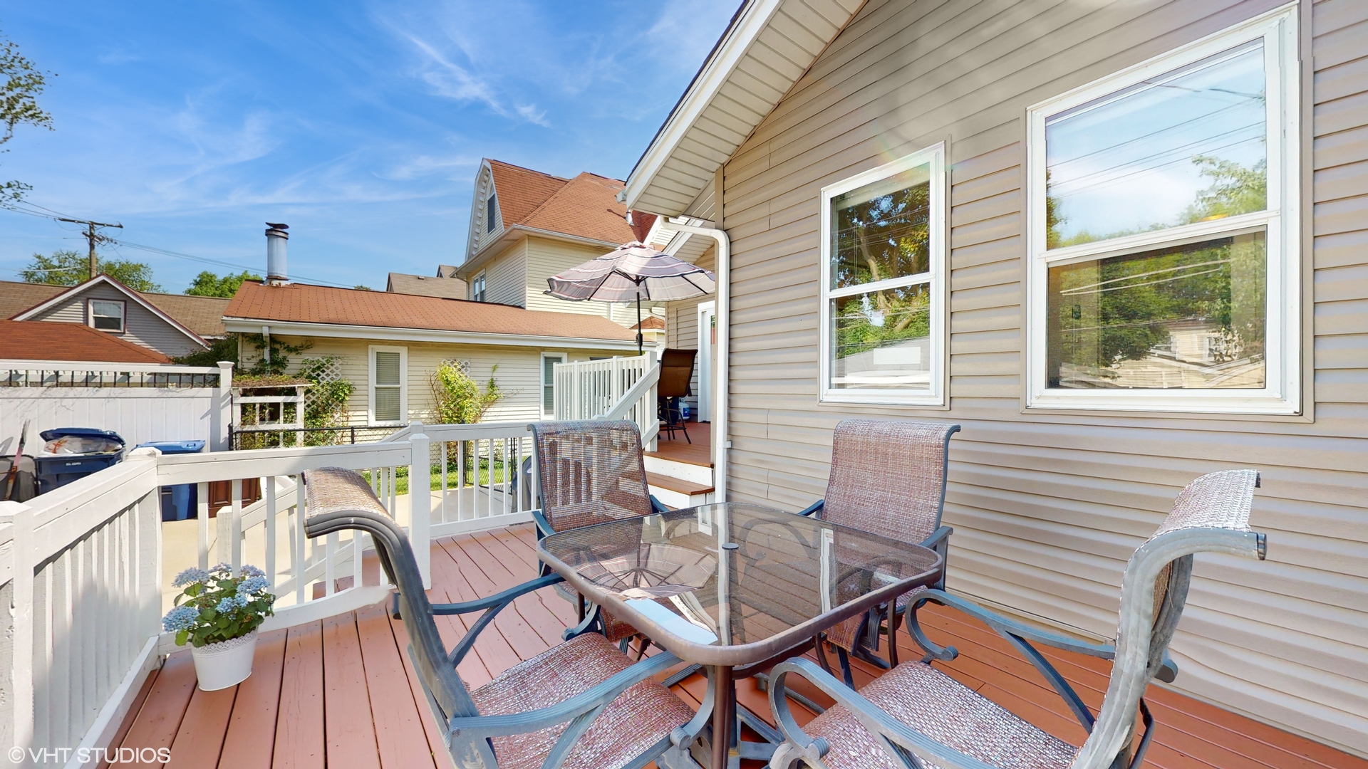 638 N ASHLAND Avenue