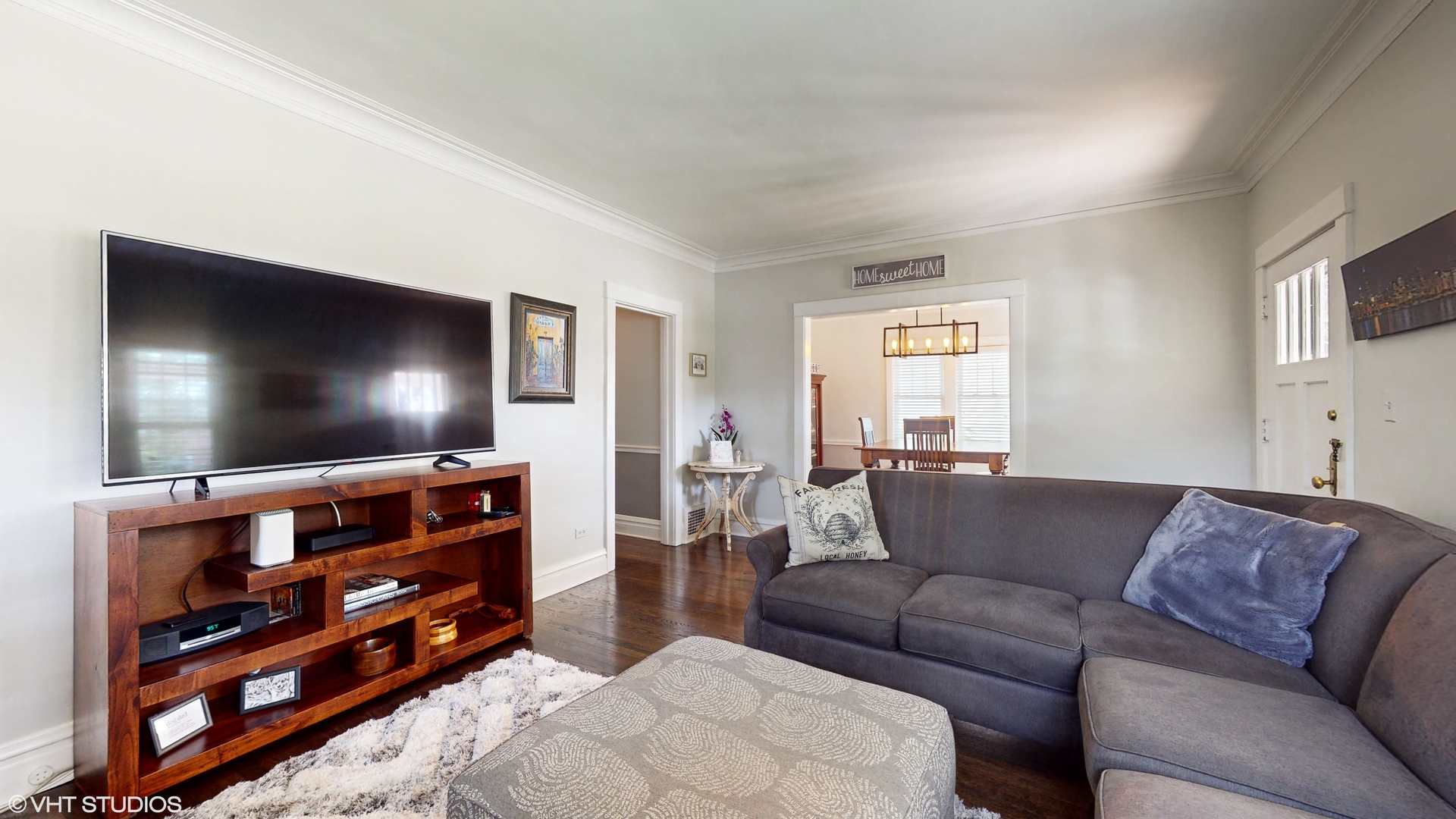 638 N ASHLAND Avenue