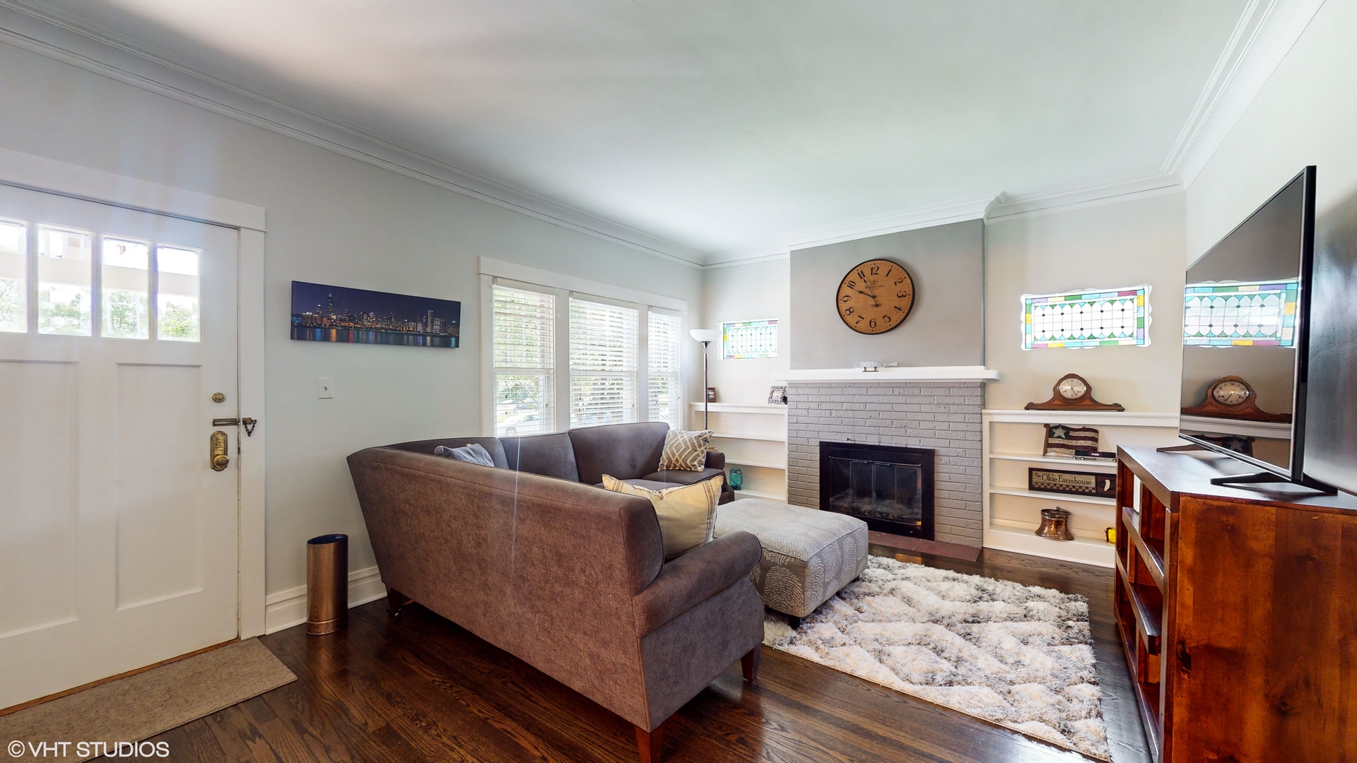 638 N ASHLAND Avenue