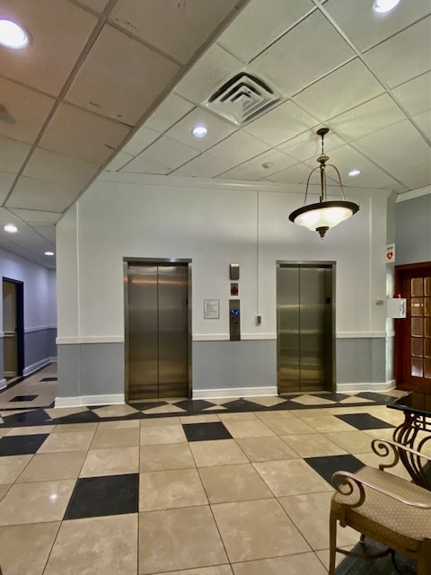 40 N Tower Road Unit: 5N
