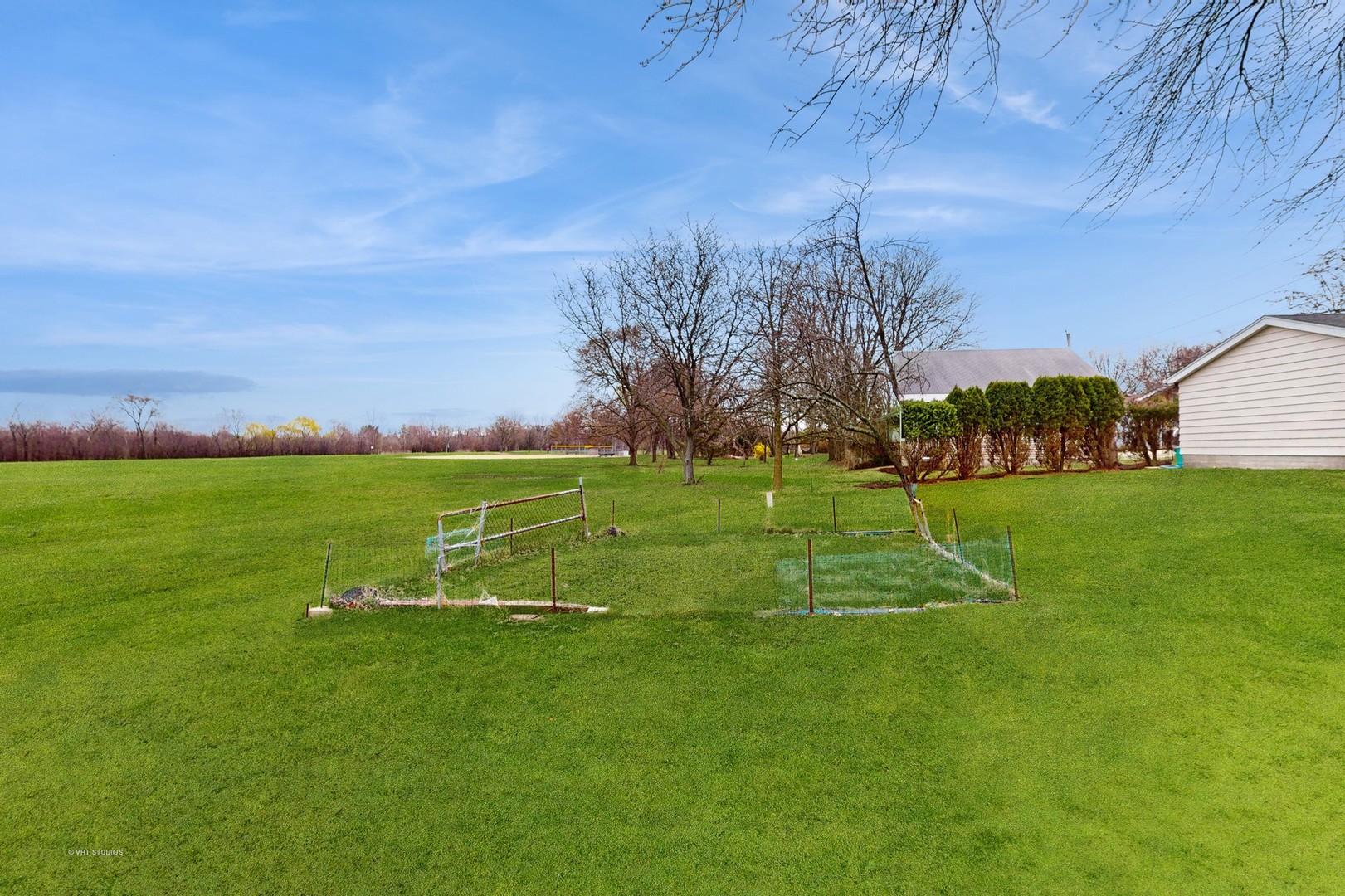 427 W Commonwealth Lane