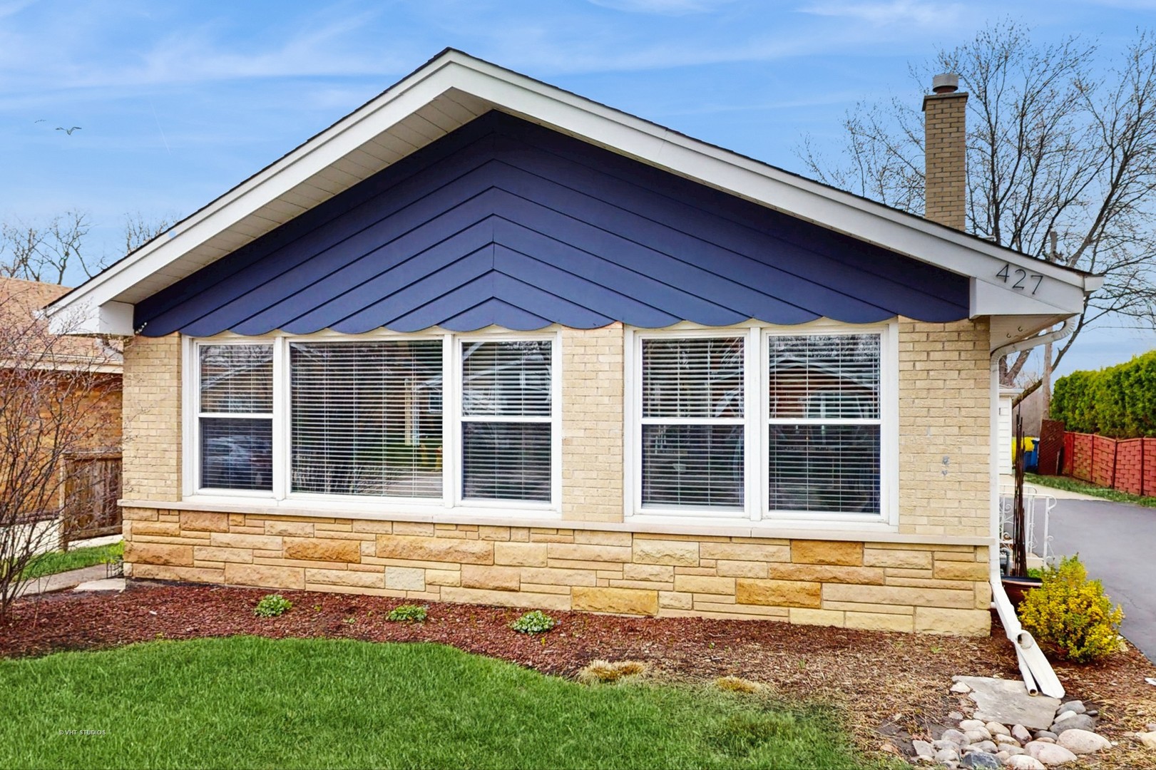 427 W Commonwealth Lane