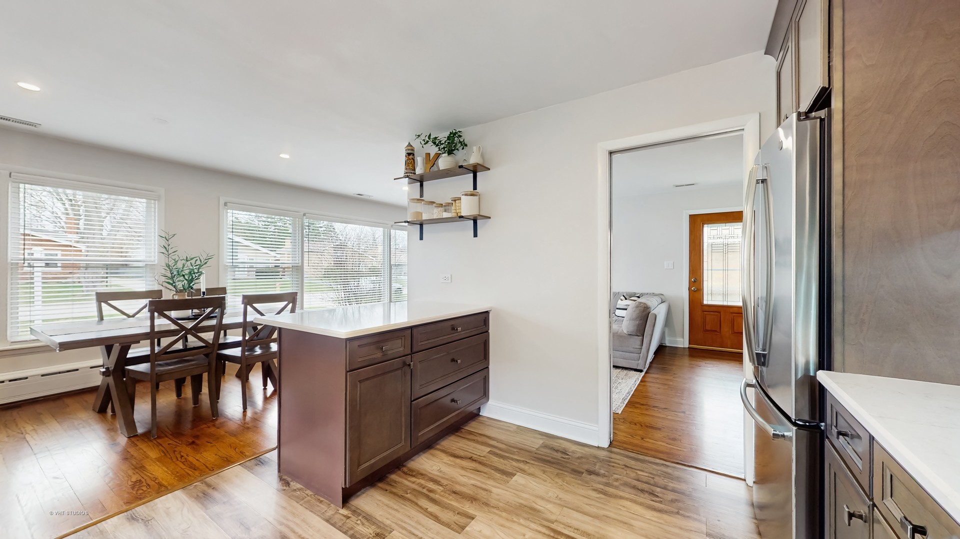 427 W Commonwealth Lane