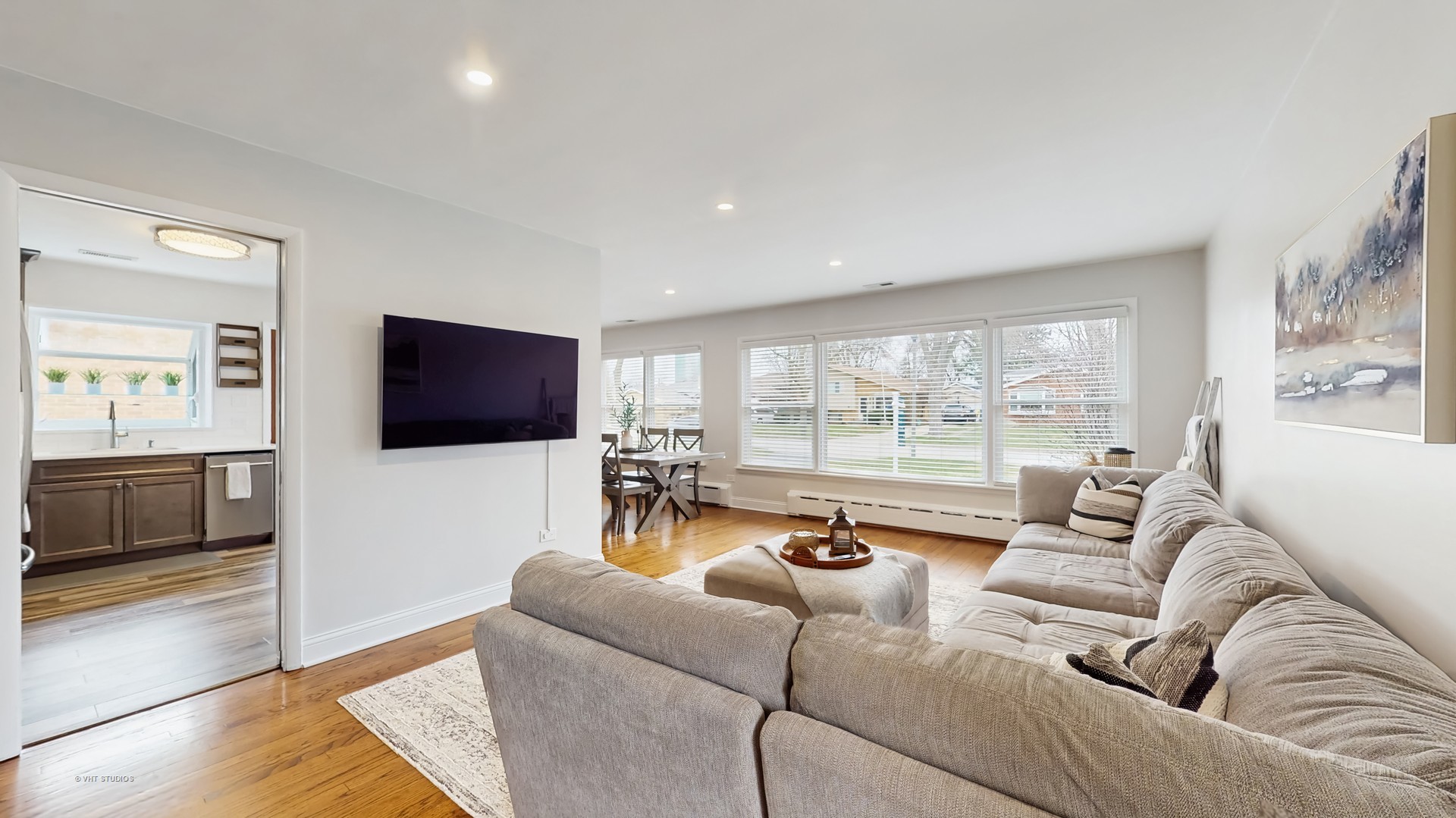 427 W Commonwealth Lane