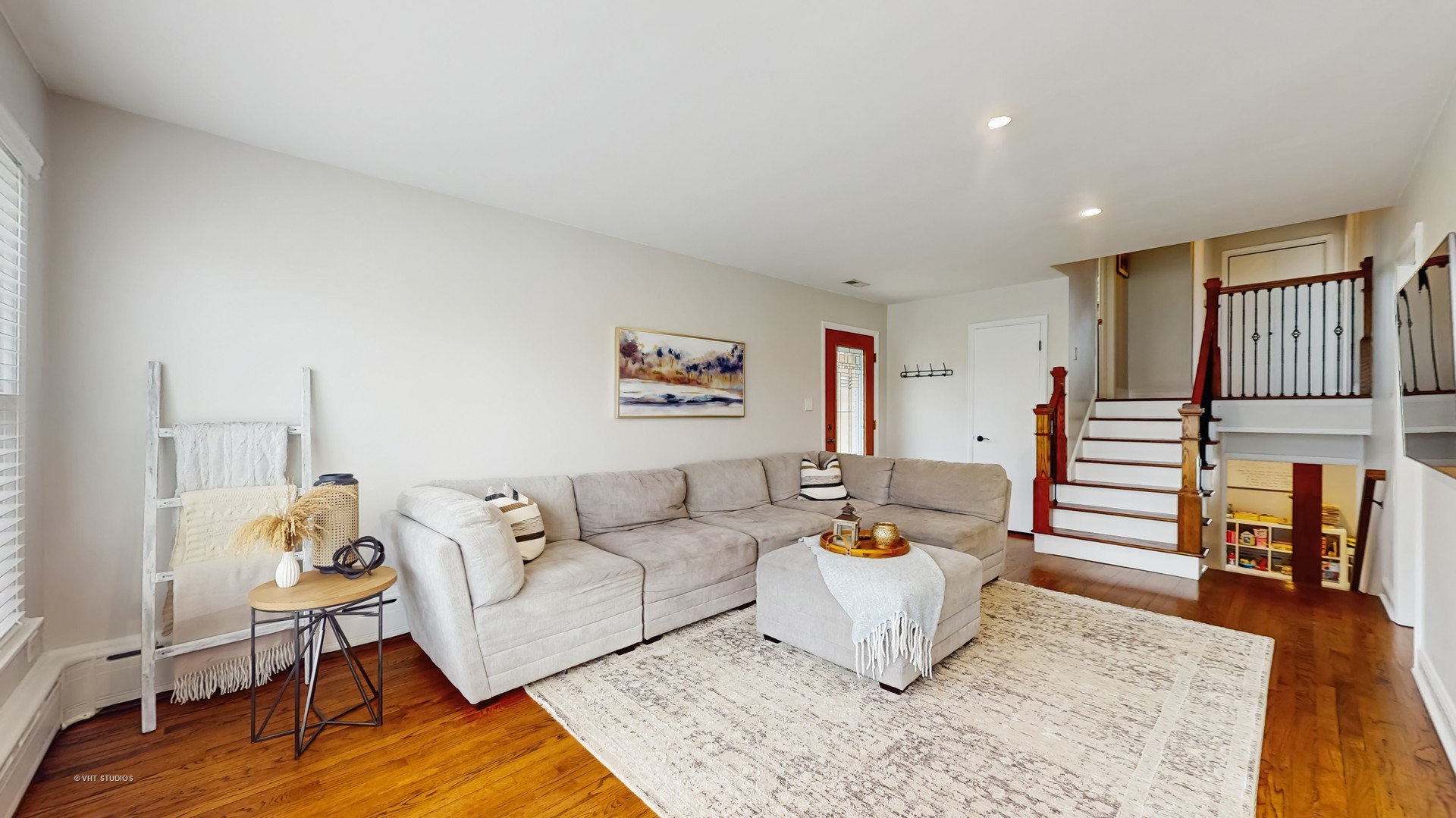 427 W Commonwealth Lane