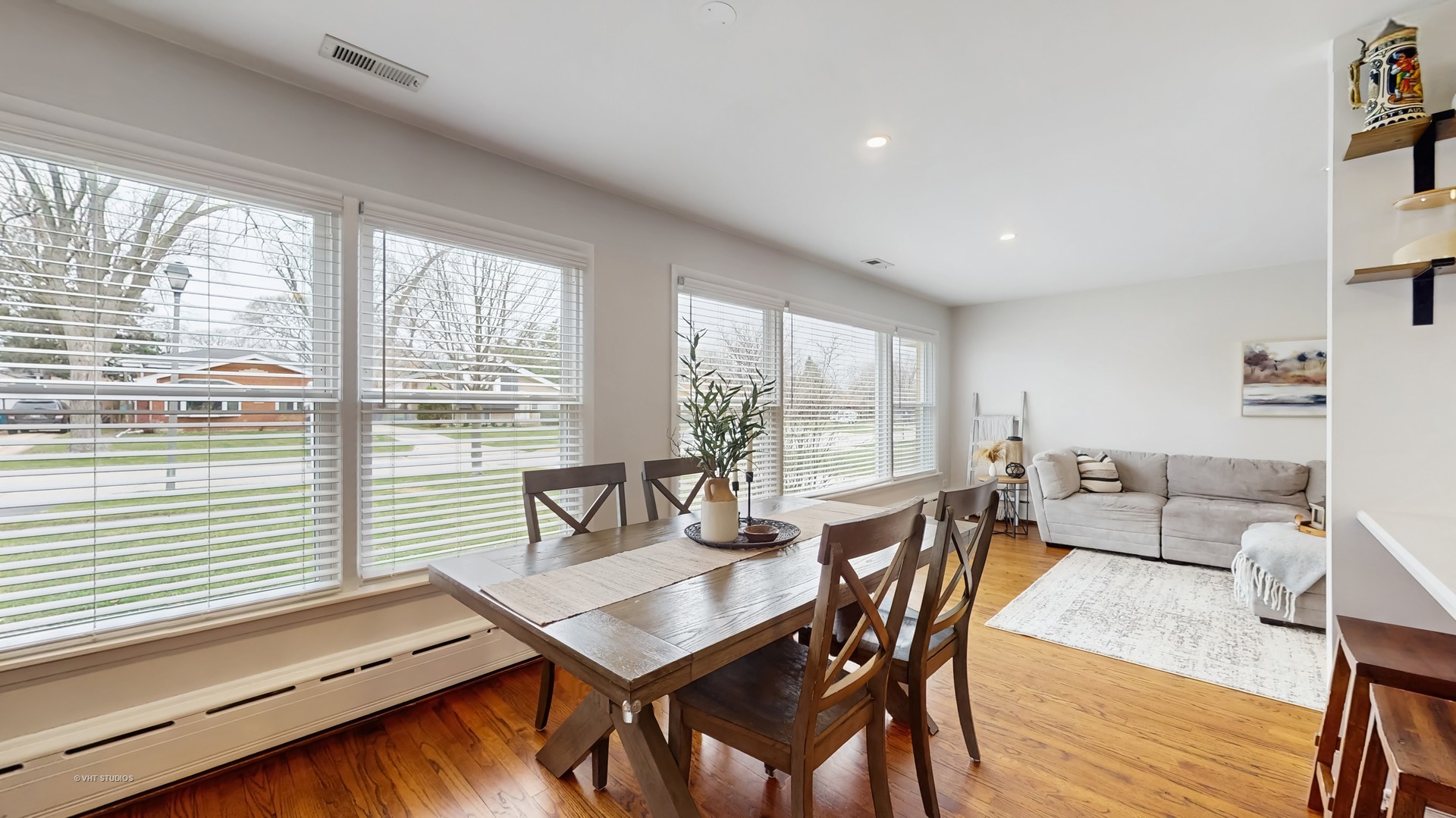 427 W Commonwealth Lane