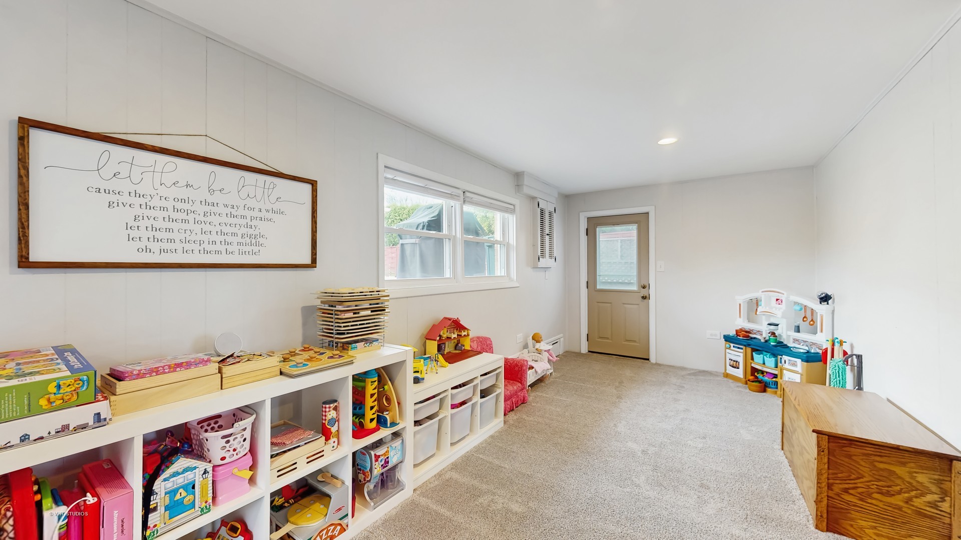 427 W Commonwealth Lane