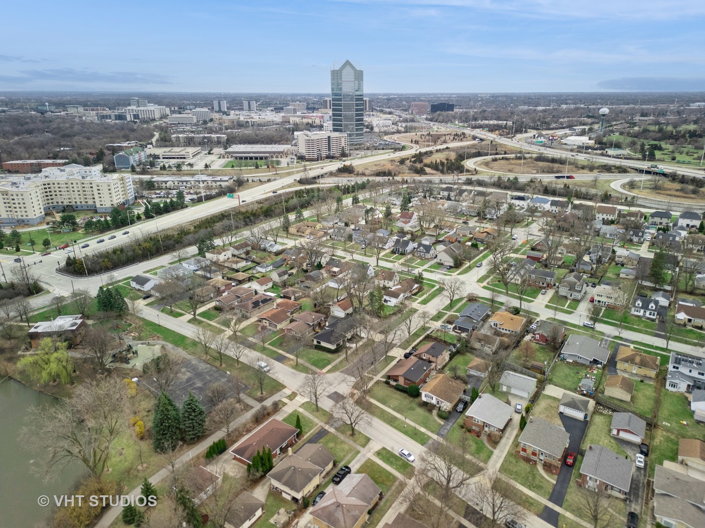 427 W Commonwealth Lane