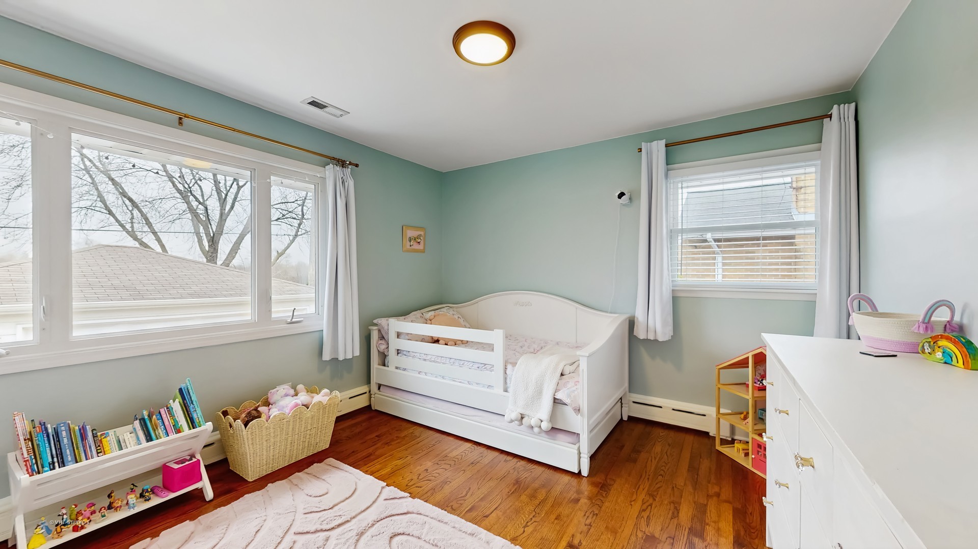 427 W Commonwealth Lane