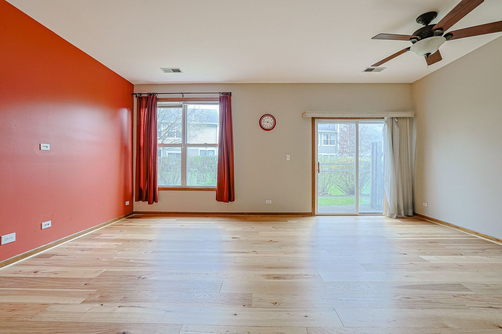 2815 POWELL Court Unit: 2815