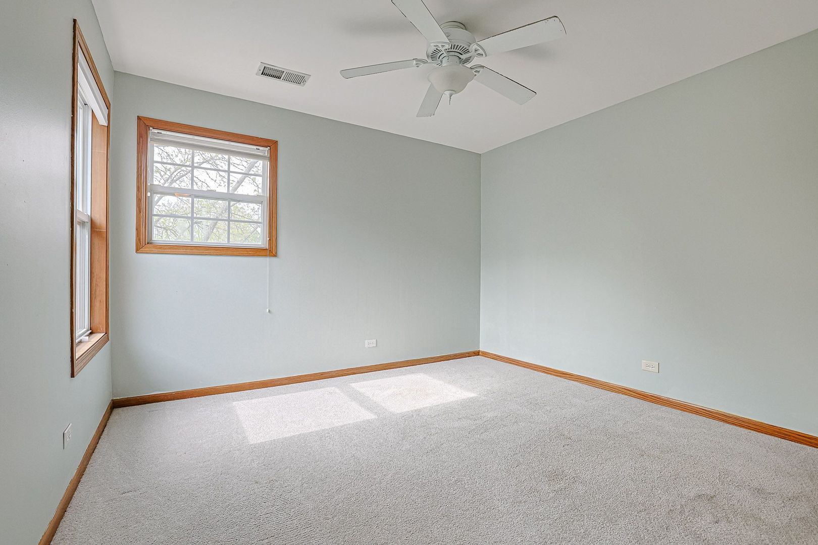 2815 POWELL Court Unit: 2815