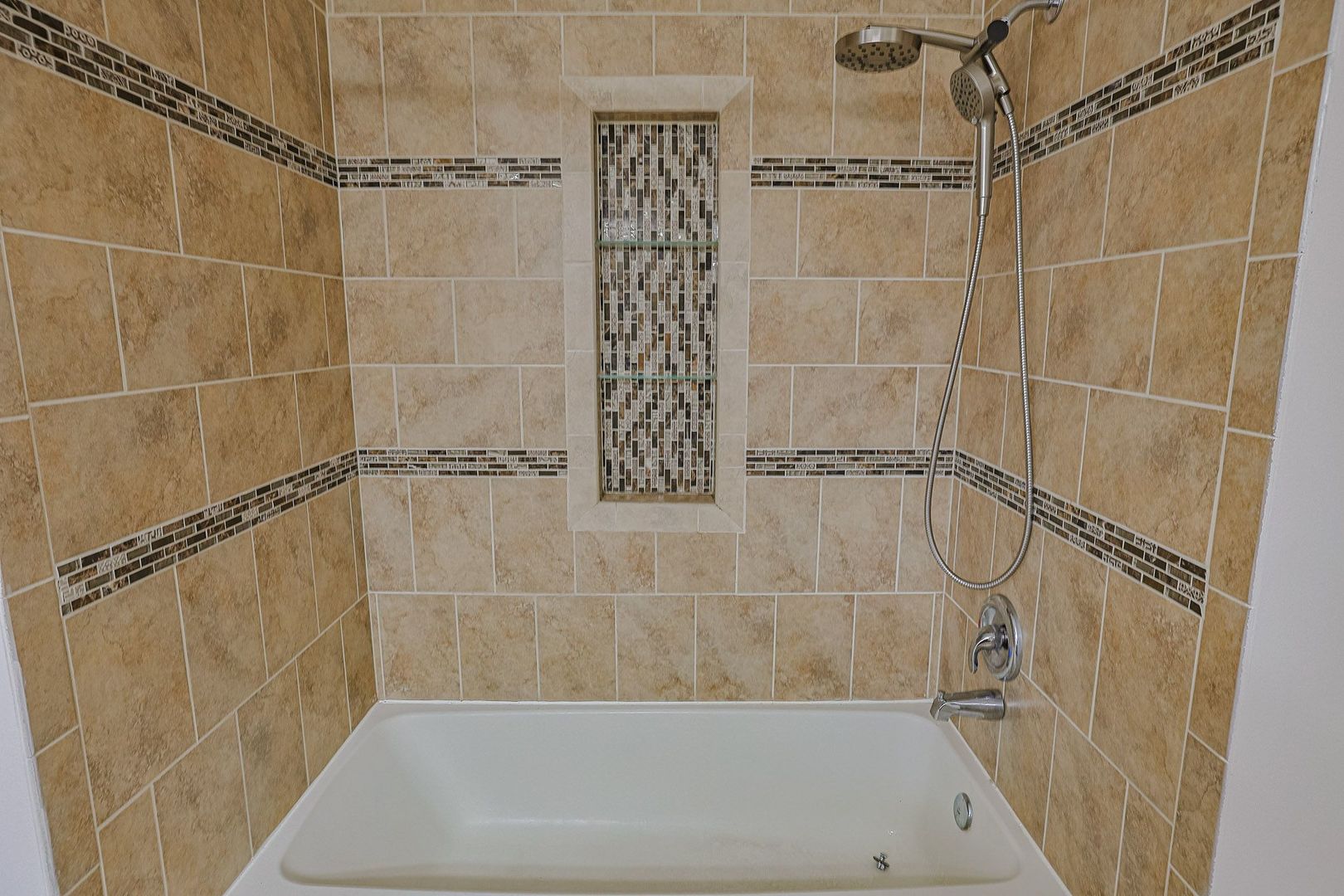 2815 POWELL Court Unit: 2815