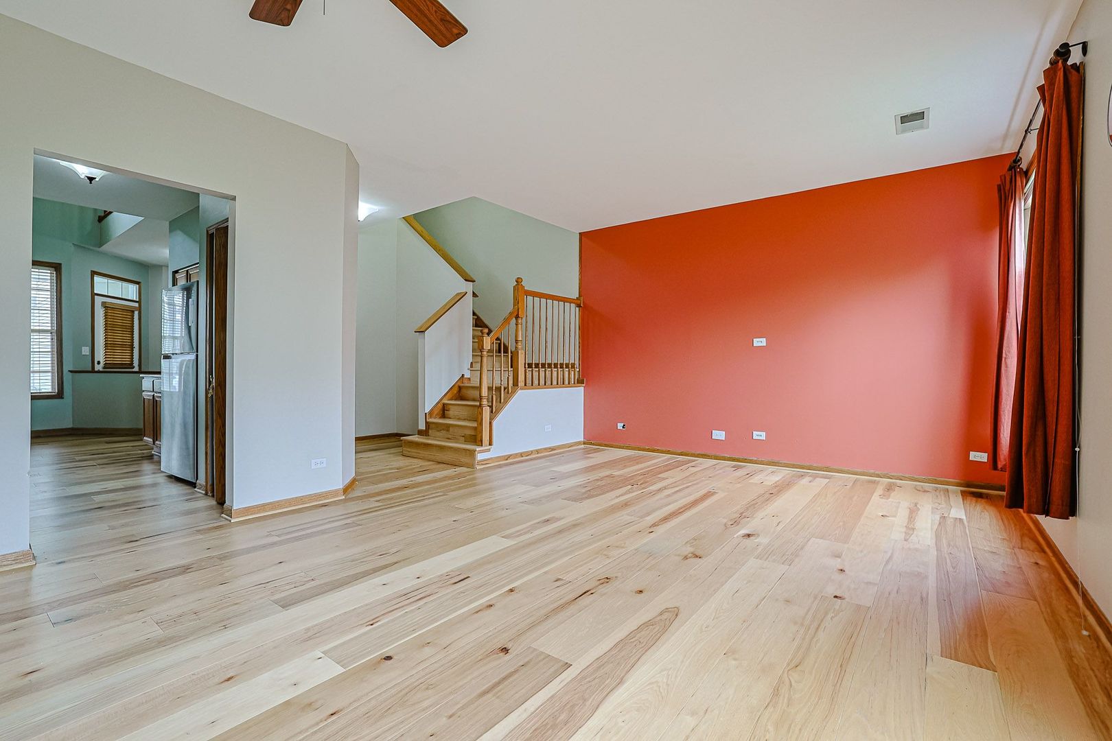 2815 POWELL Court Unit: 2815