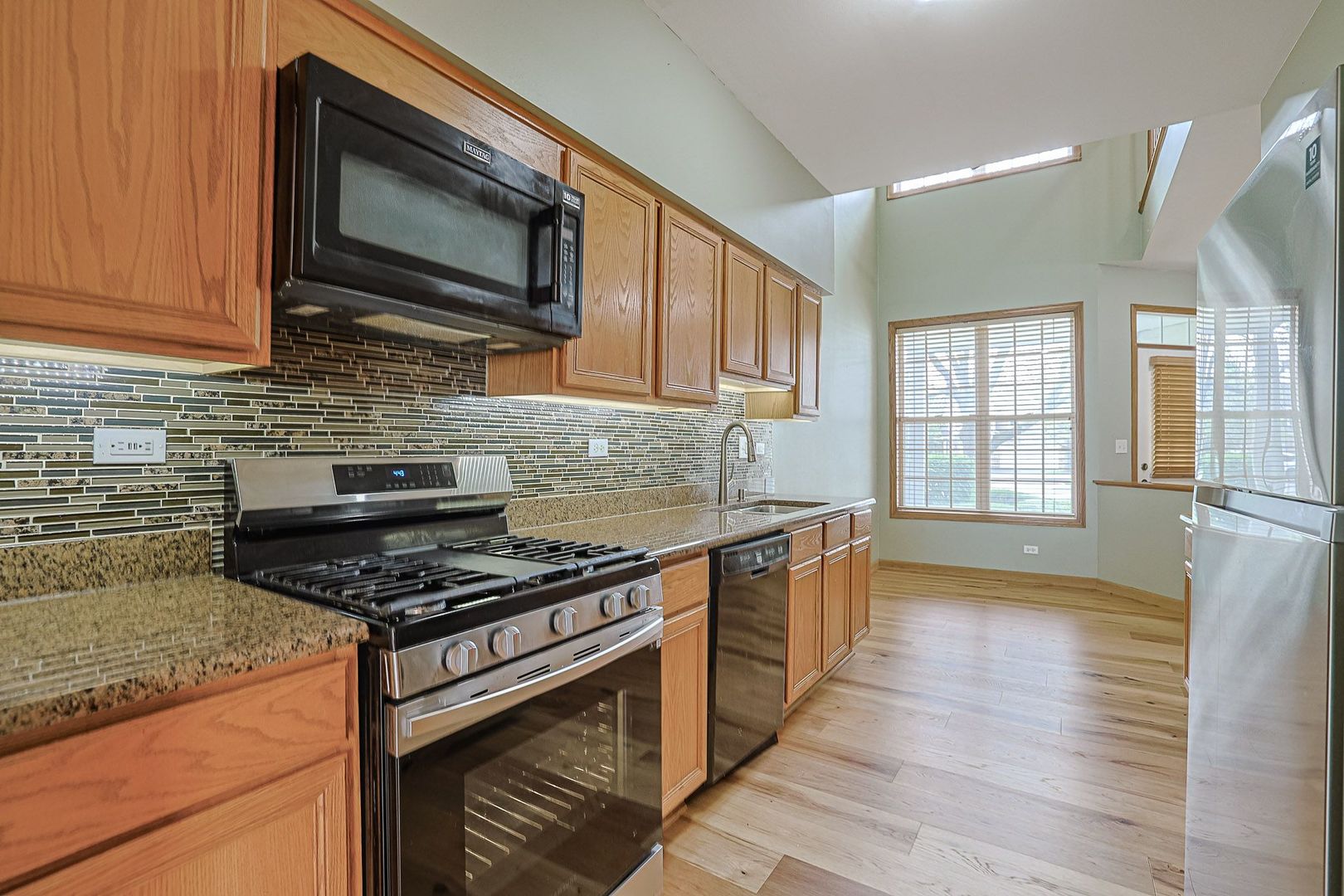 2815 POWELL Court Unit: 2815